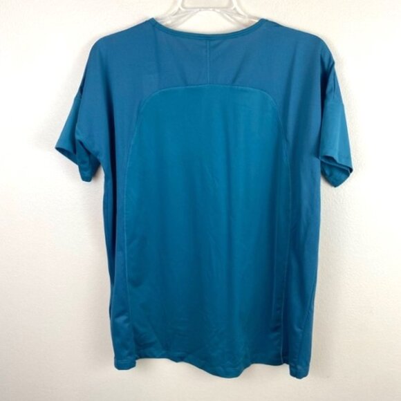 NWT Under Armour Heat Gear Top - Picture 3 of 9